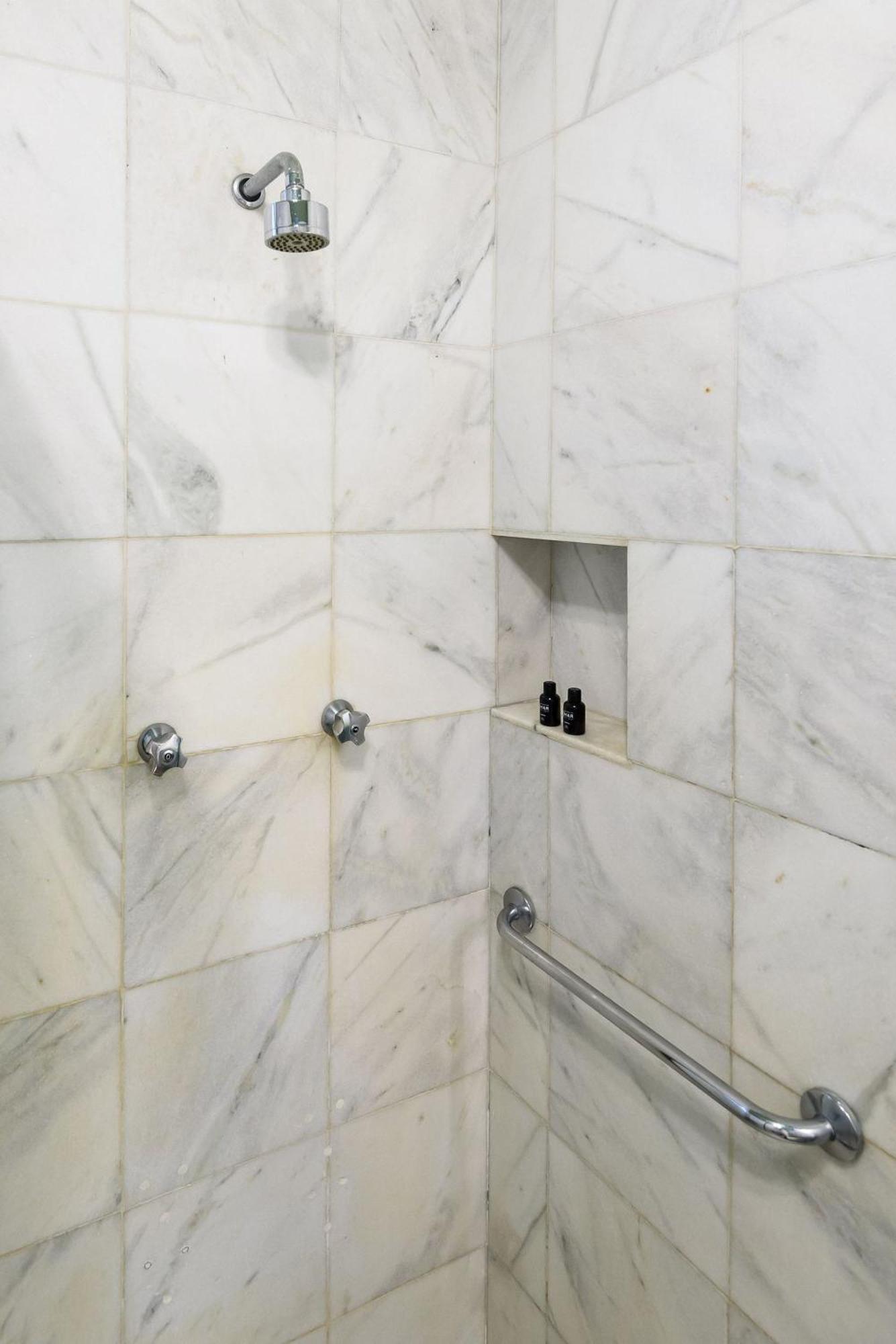 Apartamento Moderno 2qtos A 350m Da De Ipanema |bt82/301